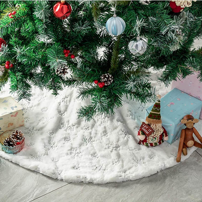 Plush Christmas Tree Skirt